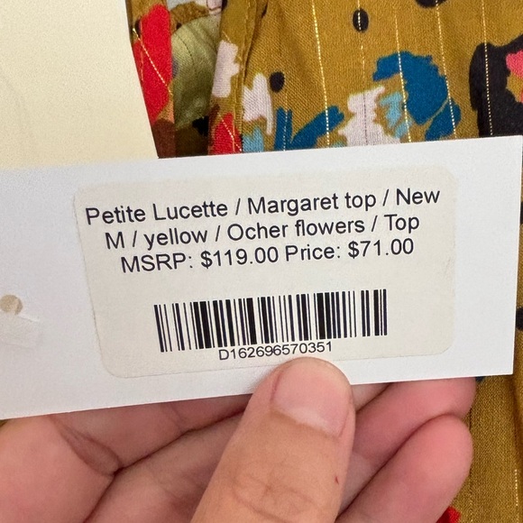 Petite Lucette Margaret top over flowers - Picture 3 of 6